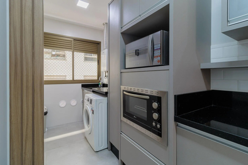 Apto Luxuoso A 230m Da Praia De Jurerê Vje301