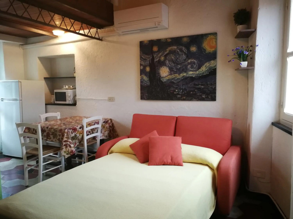 Bike NIGHT-bike friendly, cozy loft, Finale Ligure