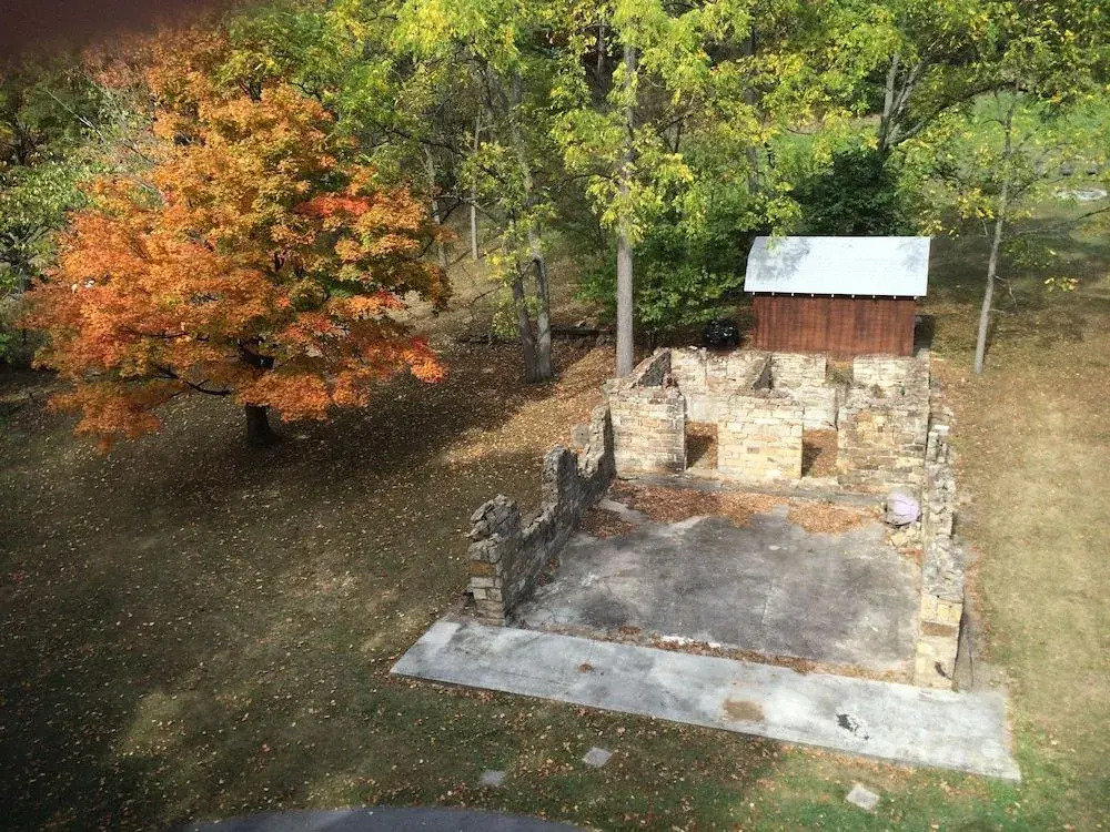 Shaw Mansion Inn