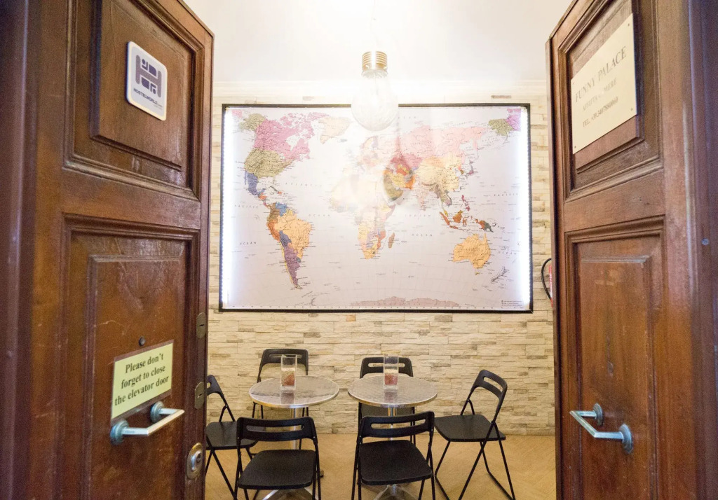 Funny Palace Hostel