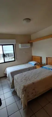 Apto Cond. Porto Ventura 3 quartos