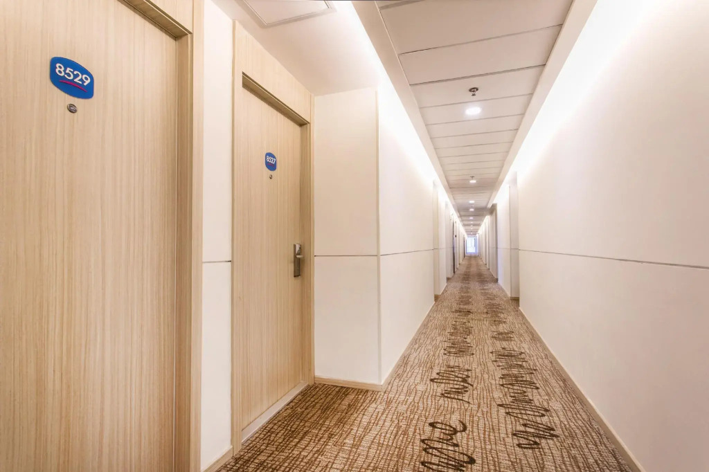 Hanting Hotel Suzhou Film and Television City Mudu Subway Station