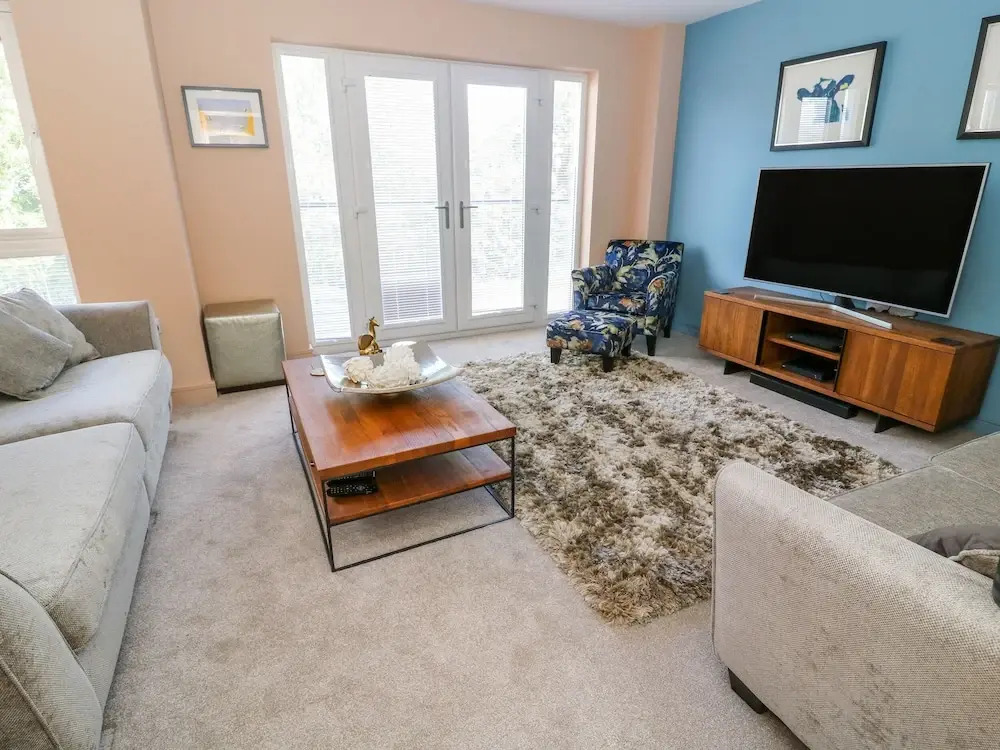 5 Oakfield Park