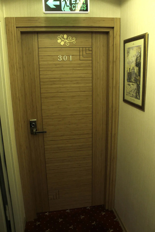 Know Hotel & Hostel