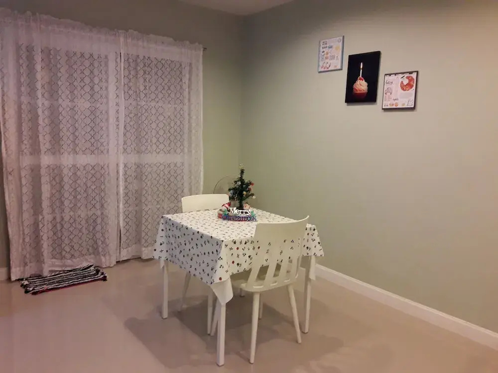 2 Storey Townhome for Daily, Weekly or Monthly Rental