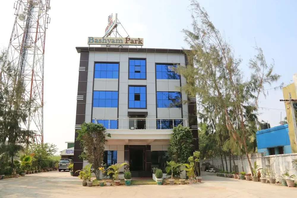 Hotel Bashyam Park