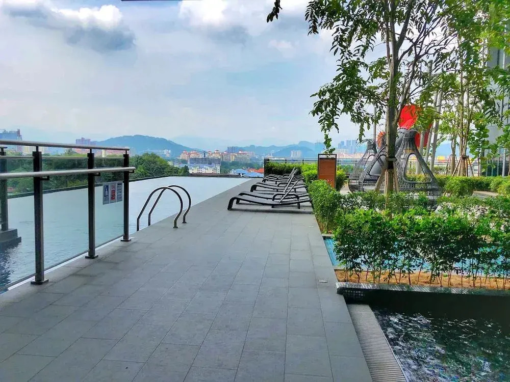 Expressionz Suites, 300mbps Wifi, near KLCC, IJN by Wodages