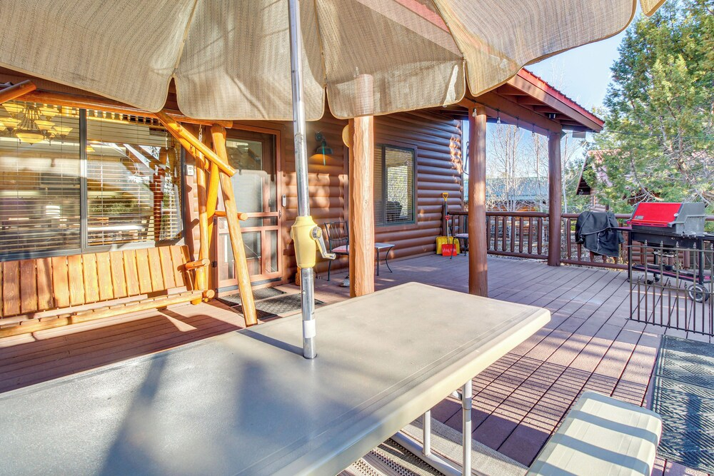 Close to Golf & Hiking: Show Low Family Cabin