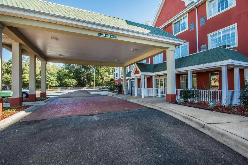 Econo Lodge Inn & Suites Marianna South