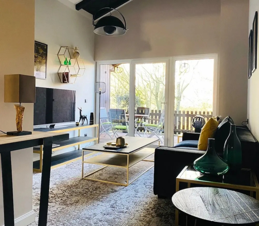 BESOTEL Erkrath - 20 Wohnungen 2 Standorte 35 Schlafzimmer 29 Badezimmer 52 Betten für 73 Gäste