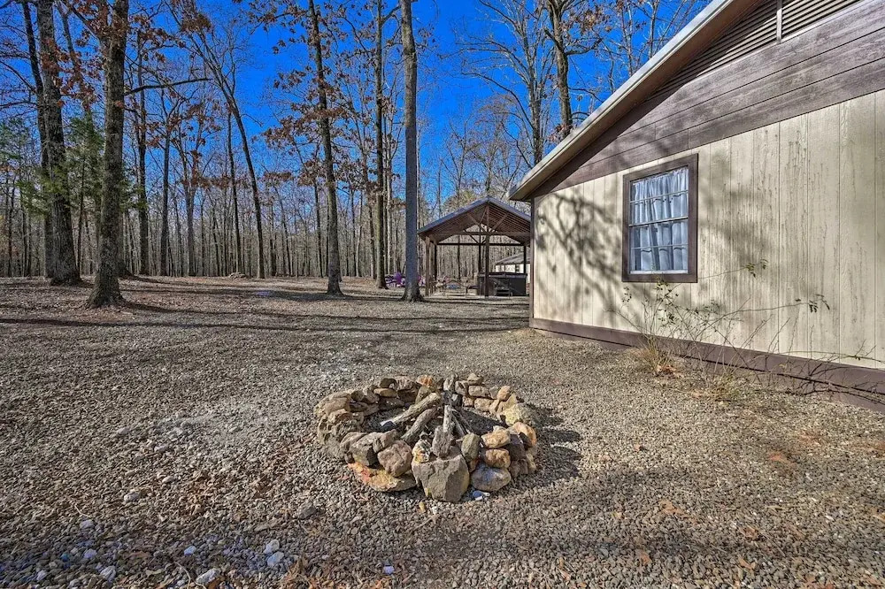 'whispering Oaks' Broken Bow Cottage Near Hiking!