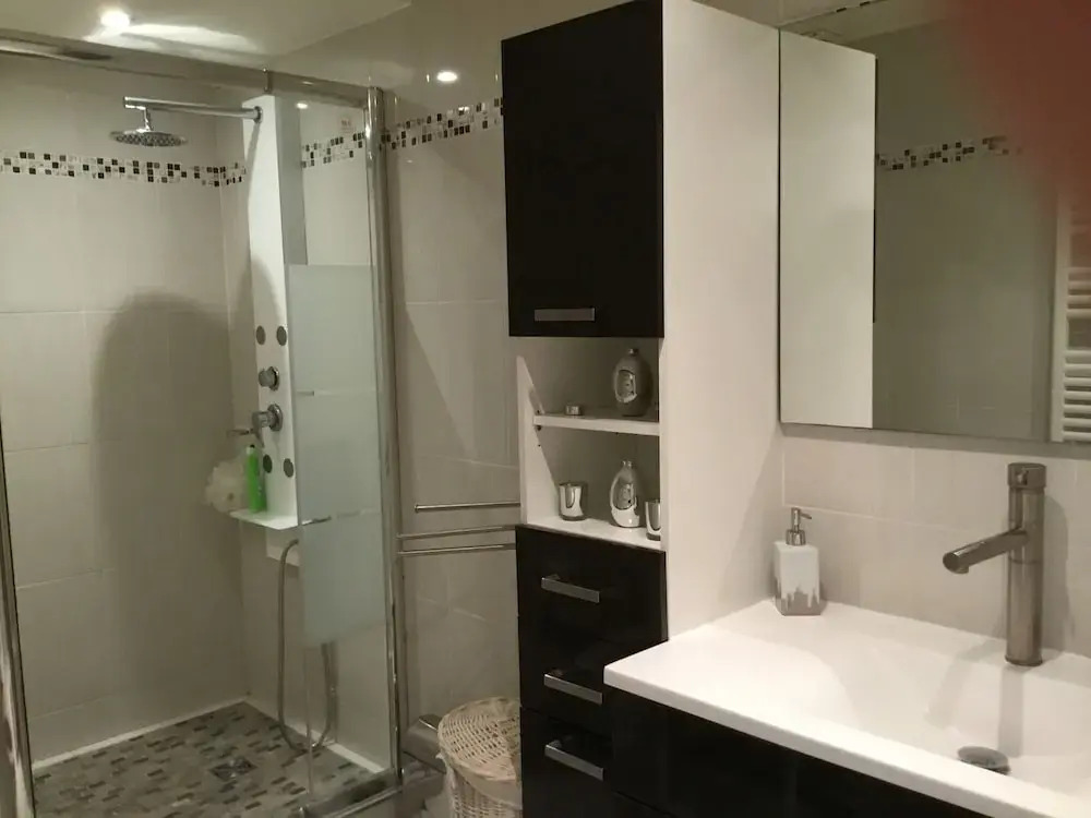 Suites in Cannes Center Sea View