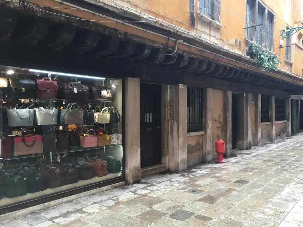 Ca' Veronese Apartment