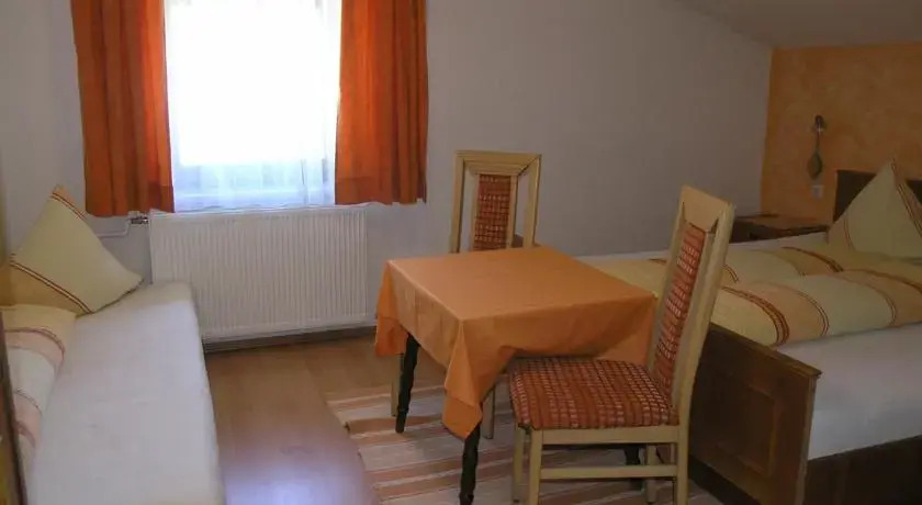 Haus Felsneck