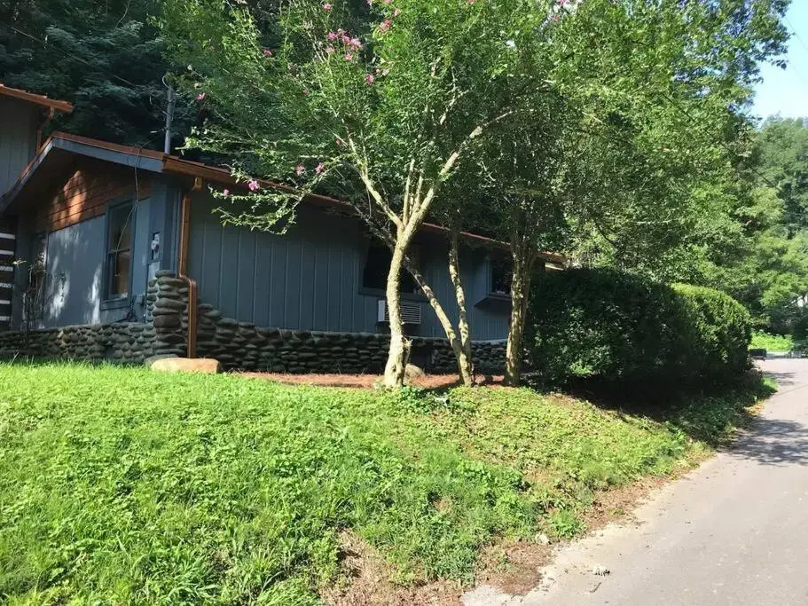 The Carver's House