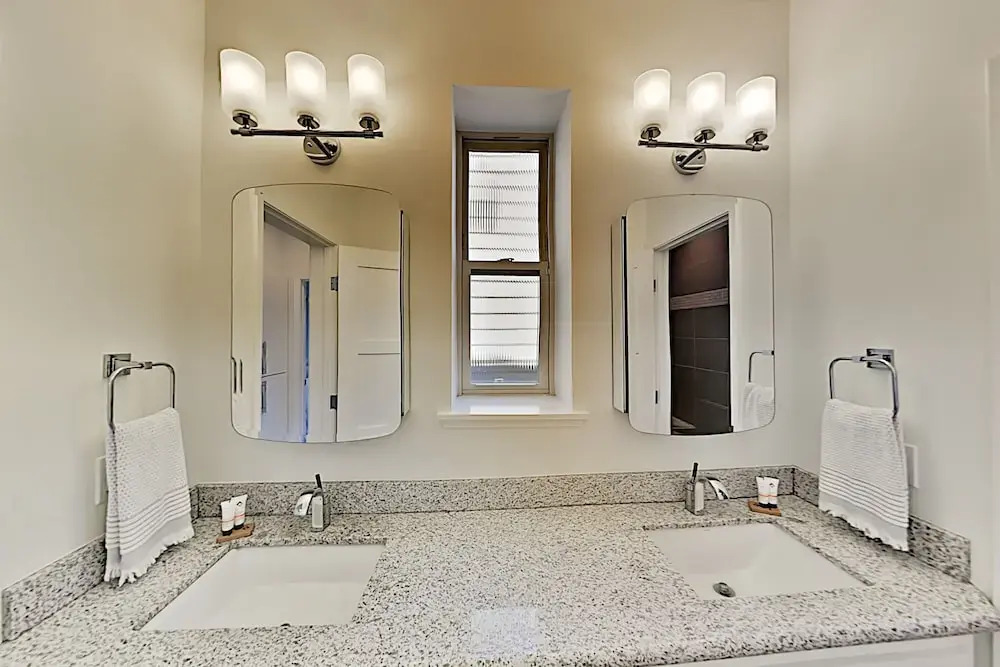 2157hdm8 4 Bedroom Home