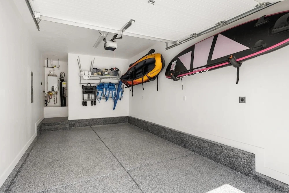 Lagoon Vibes 4 Bedroom Townhouse