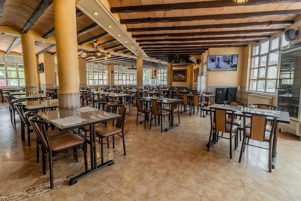 Hostal - Restaurante La Buena Villa