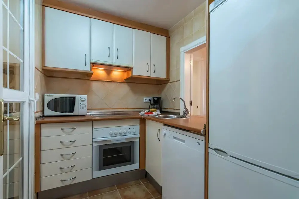Apartment With Terrace and Pool Access