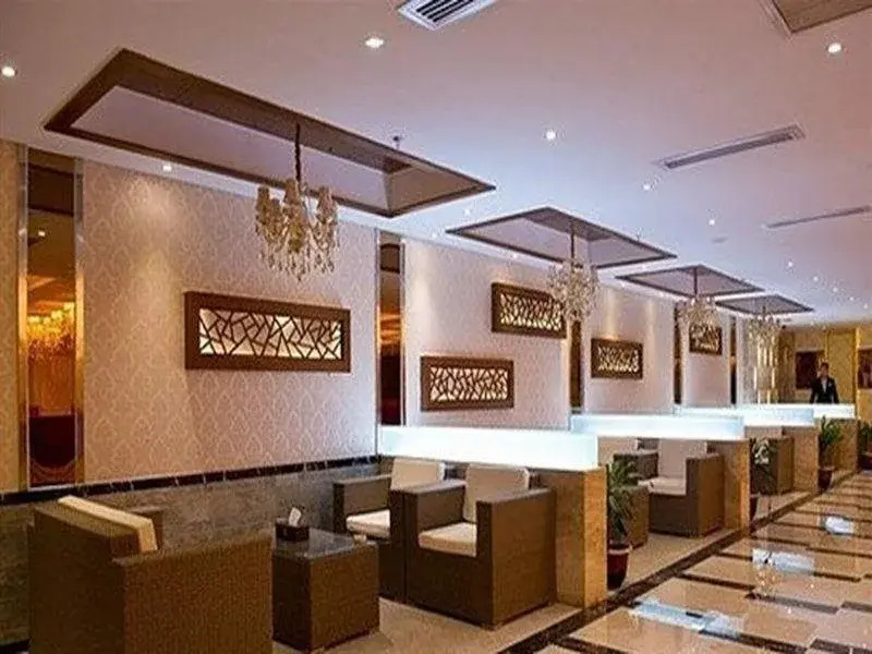 Happy Seasons Hotel