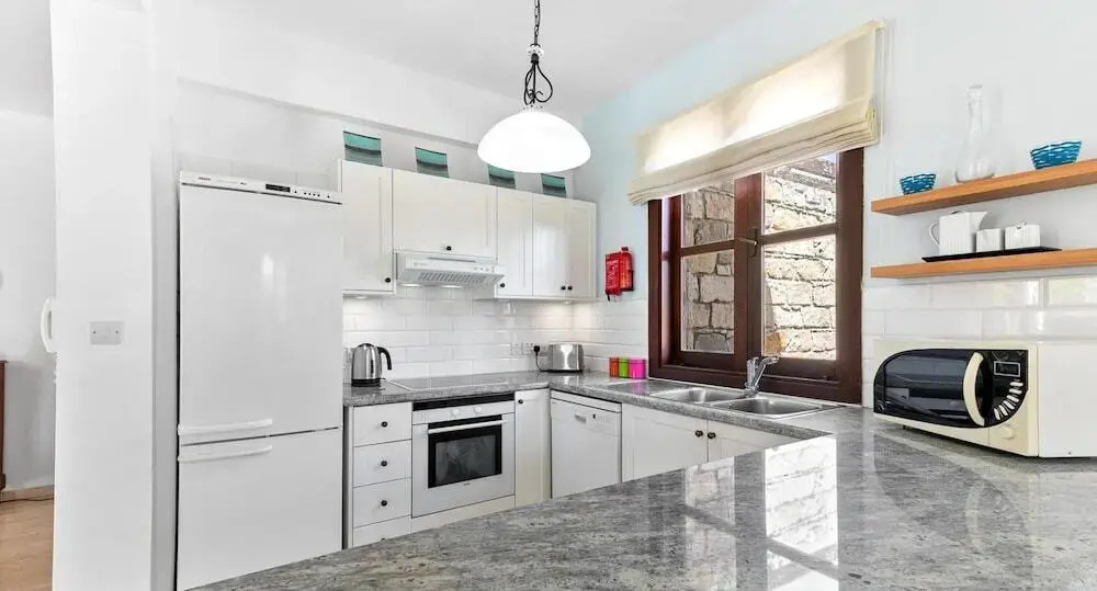 3 bedroom Villa Tala with private pool and sunset views, Aphrodite Hills Resort