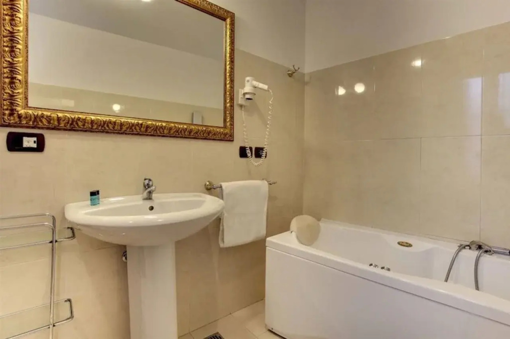 Torre DellOrologio Signature Residence