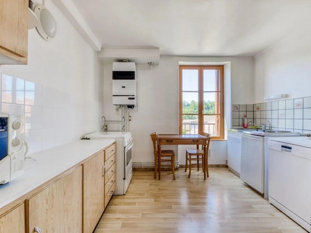 Lovely Cottage in Pontgibaud with Garden Near Lake