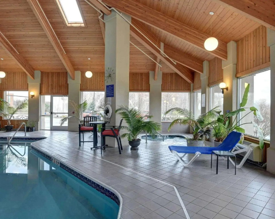 Baymont Inn & Suites Concord/Mentor