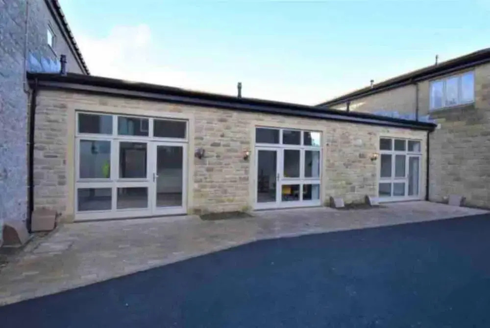 Smithy Bungalow, Free Private Parking