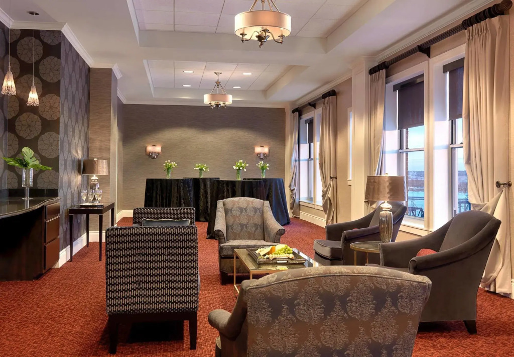 Hotel Blackhawk, Autograph Collection
