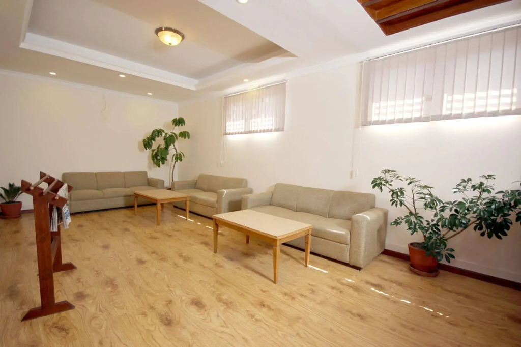 Hotel Holiday House