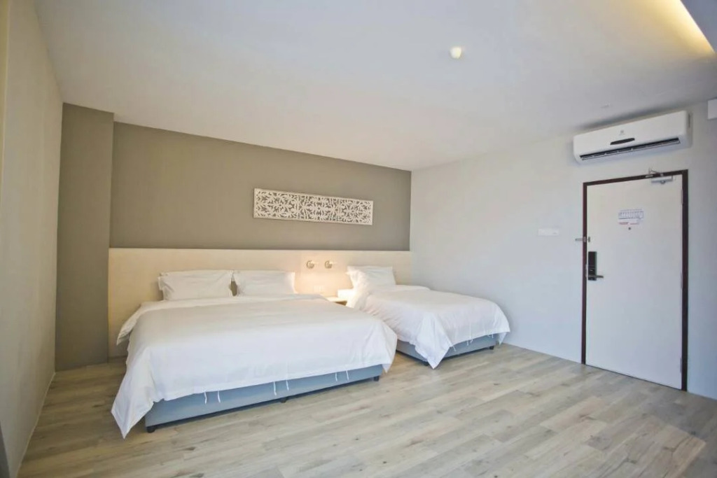 M+ Boutique Hotel