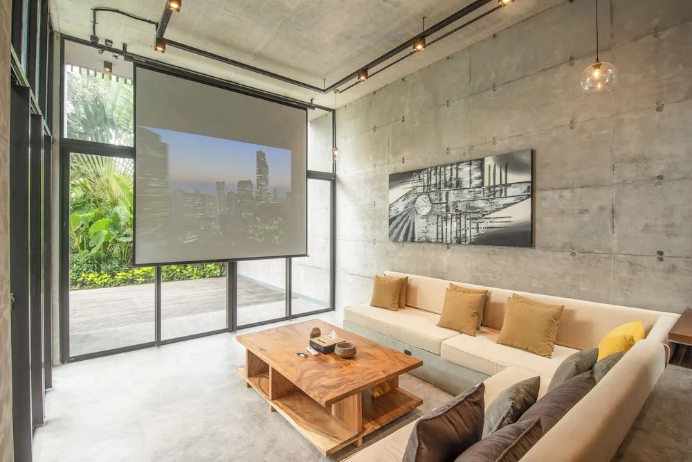 Modern 4 BR villa heart of Canggu 8mins to beach