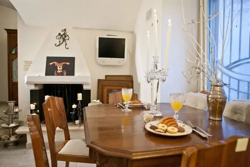 Levante Rooms