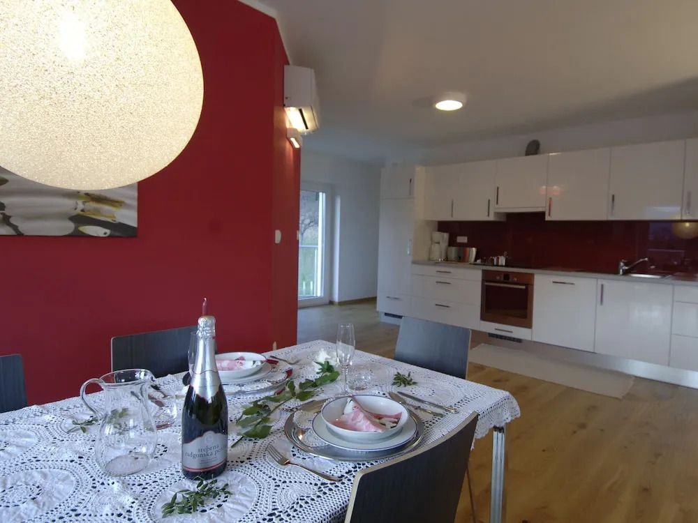 Apartments & Wellness Skok