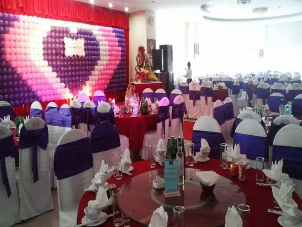 Phu Dong Hotel