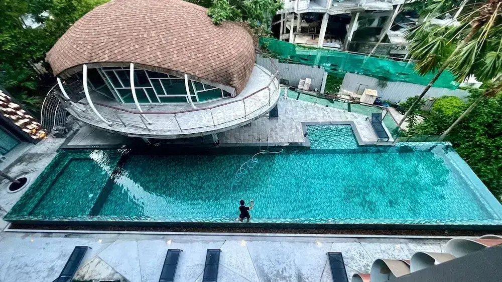 Emerald 521 - Studio With Balcony and Shared Pool