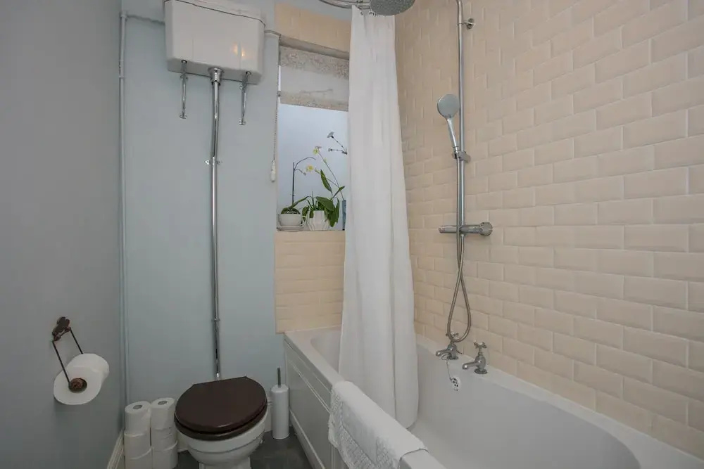 1 Bedroom Flat Close To Victoria Station