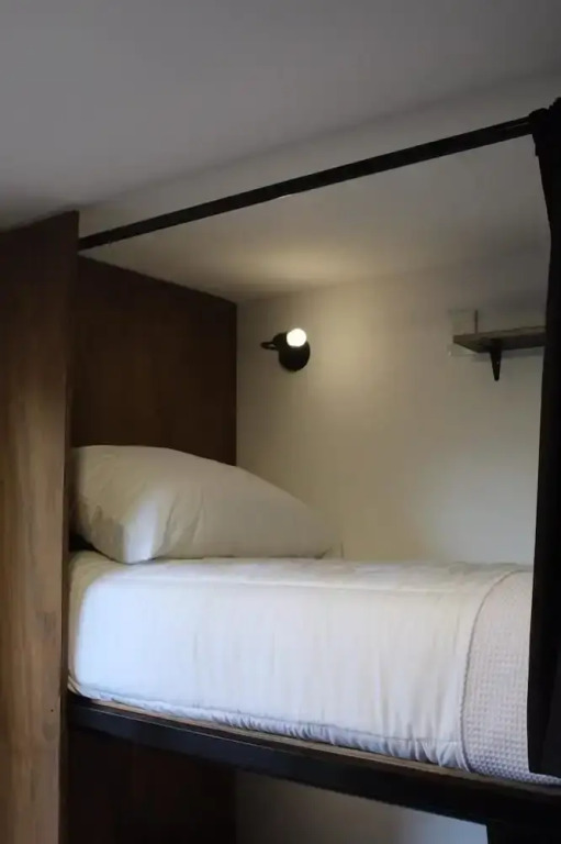 Dormís Acá