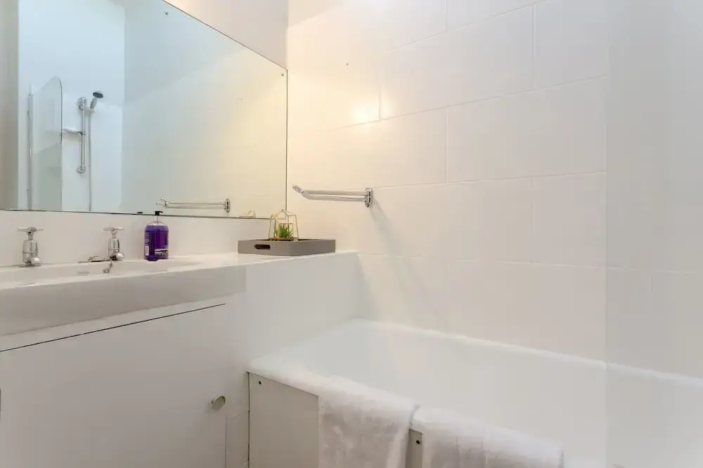 Amazing 2 Bedroom House in Putney