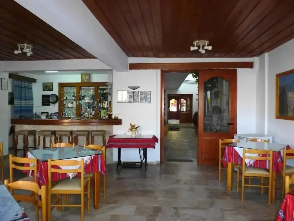 Vlachakis Beach Hotel