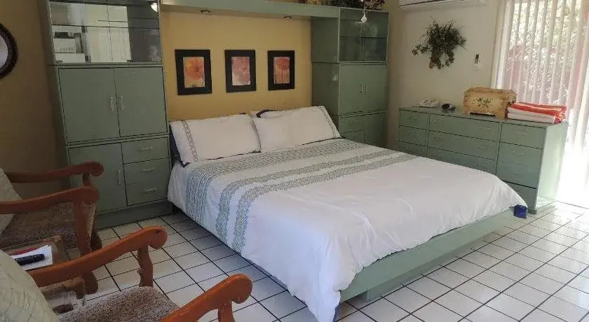Casa Larrea Inn