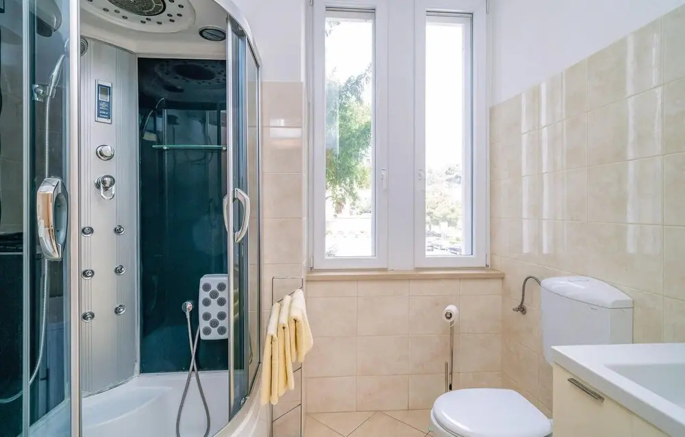 Nice Apartment in Dubrovnik With Wifi and 3 Bedrooms