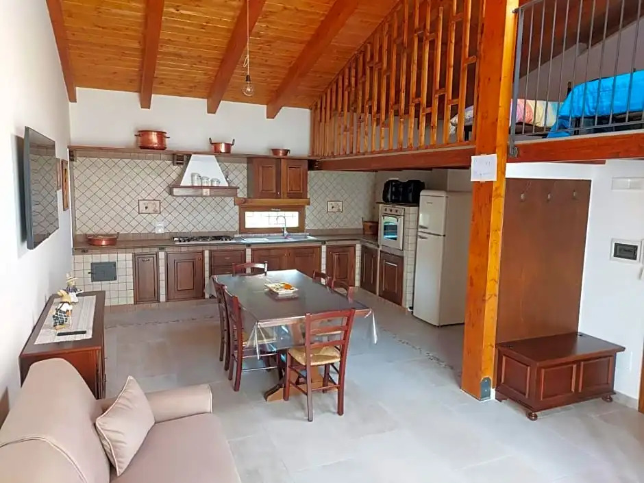 La Casa Sull'aia,AV