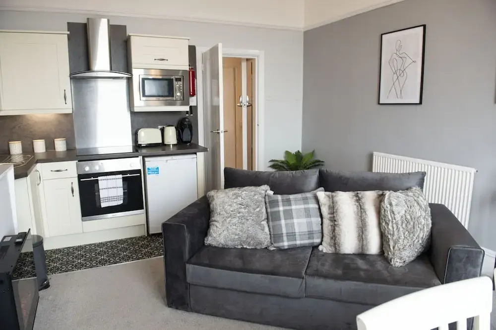 Highcliffe by Sasco Apartments