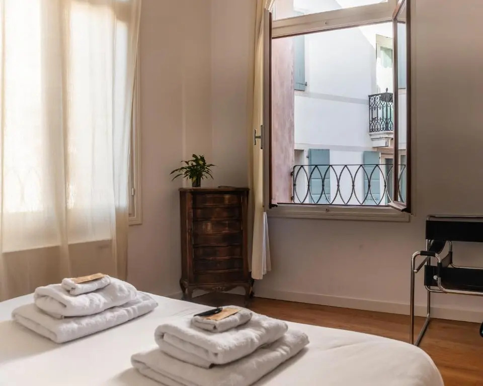 Ca Garibaldi Rooms