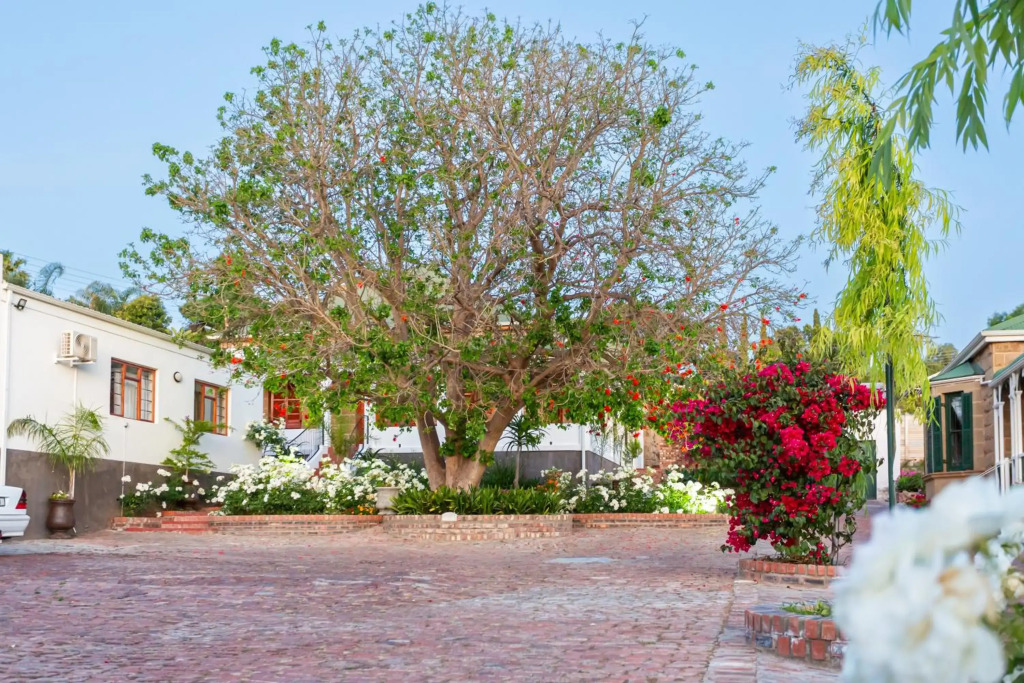 Ravenscliff Manor