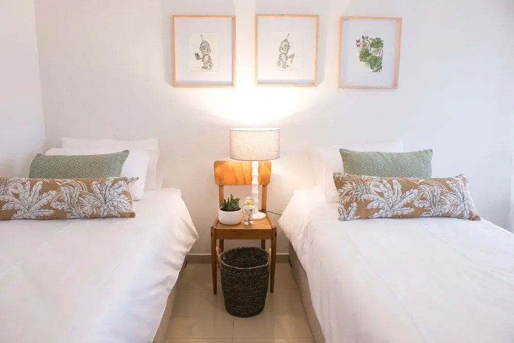 Siesta 20 by HostAgents