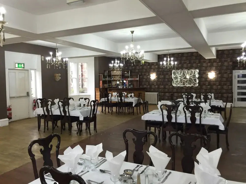 Huntly Arms