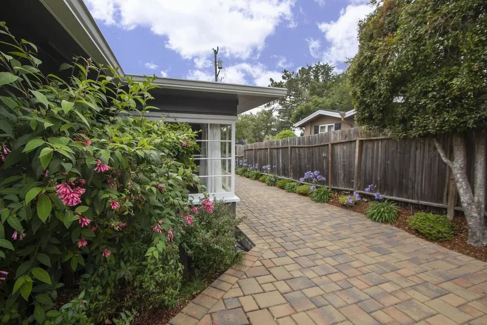 Charming Kismet Cottage! Aquarium Passes Included